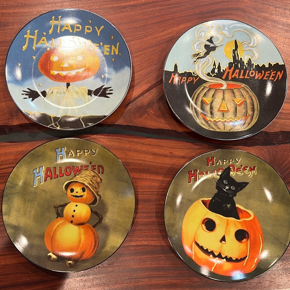 Williams Sonoma Vintage Halloween Salad Plates, set of 4
